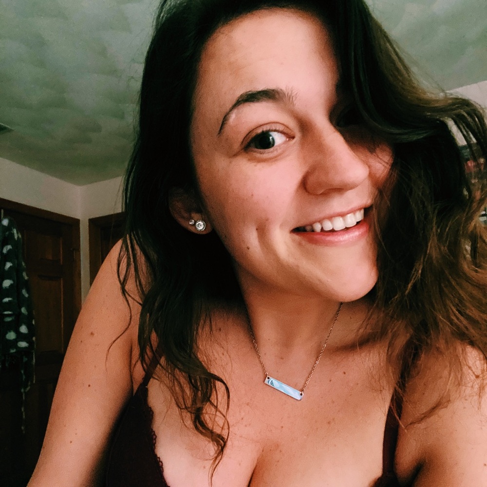 Meet your Posher, Brielle